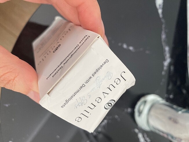 Jeuvenile Liposomal  vitamin C  serum - Görsel 2