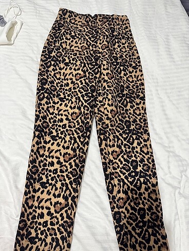 zara leopar pantolon