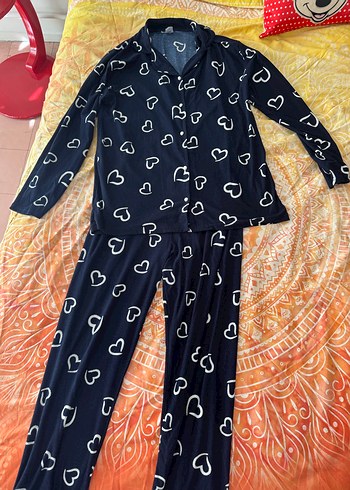 Lacivert kalpli pijama takımı