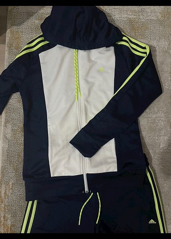 Adidas orijinal eşofman takımı - Görsel 4