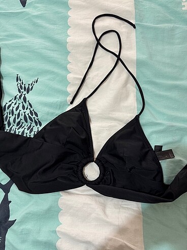Bikini üstü büstiyer