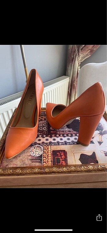39 Beden Turuncu stiletto