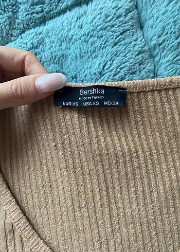 Bershka Crop Bej - Görsel 4