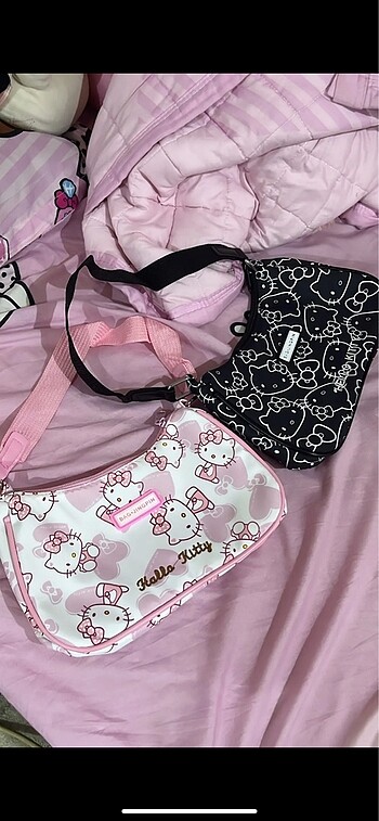 Hello Kitty Kol Çantası