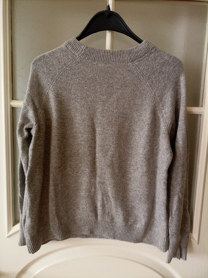 Gri Triko Uzun Kollu Kazak - Görsel 4