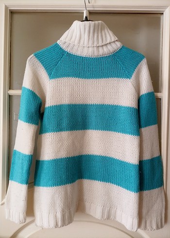 Mavi Beyaz Çizgili Boğazlı Örgü Kazak - Görsel 4