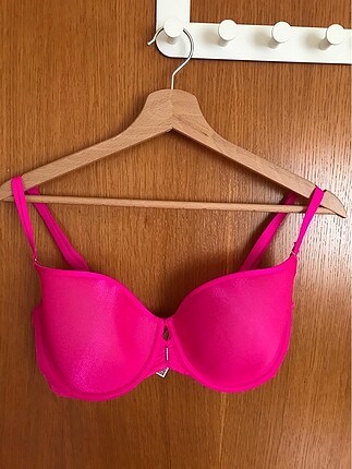 Victoria?s Secret Pembe Sütyen
