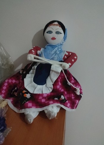 Renkli Geleneksel Kıyafetli Bez Bebek