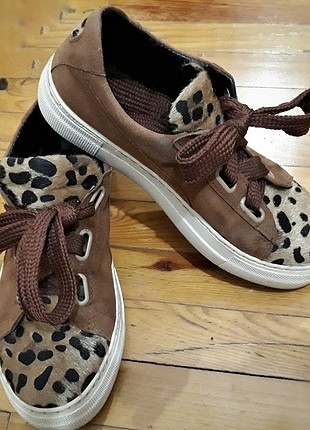 Leopar ayakkabı