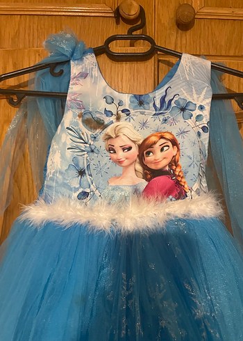 6 Yaş Beden Mavi Kız Çocuk Elsa Temalı Elbise