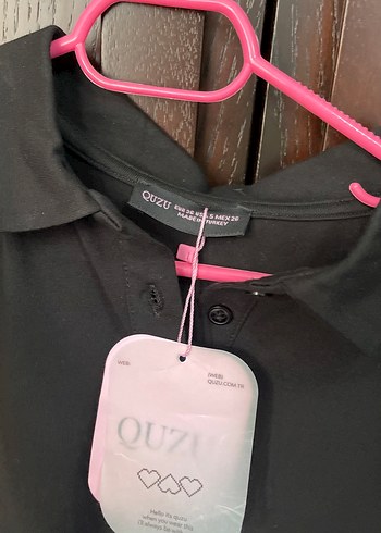 Quzu Düğmeli Siyah mini elbise m uygundur