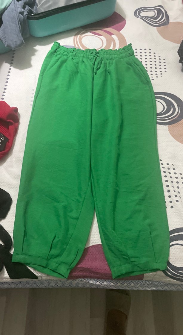 Yeşil mom pantolon kesteni harikadir sifir etiketsiz - Görsel 2