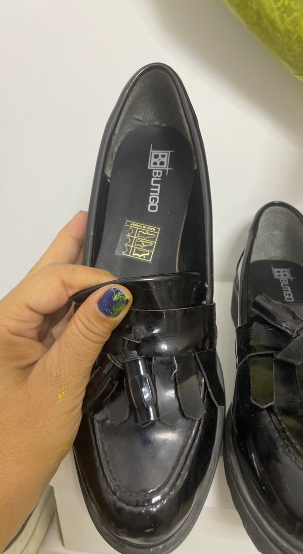 Kızlar İçin Siyah Tokalı Gotik Loafer Ayakkabı 1-2 kes giyildi - Görsel 2