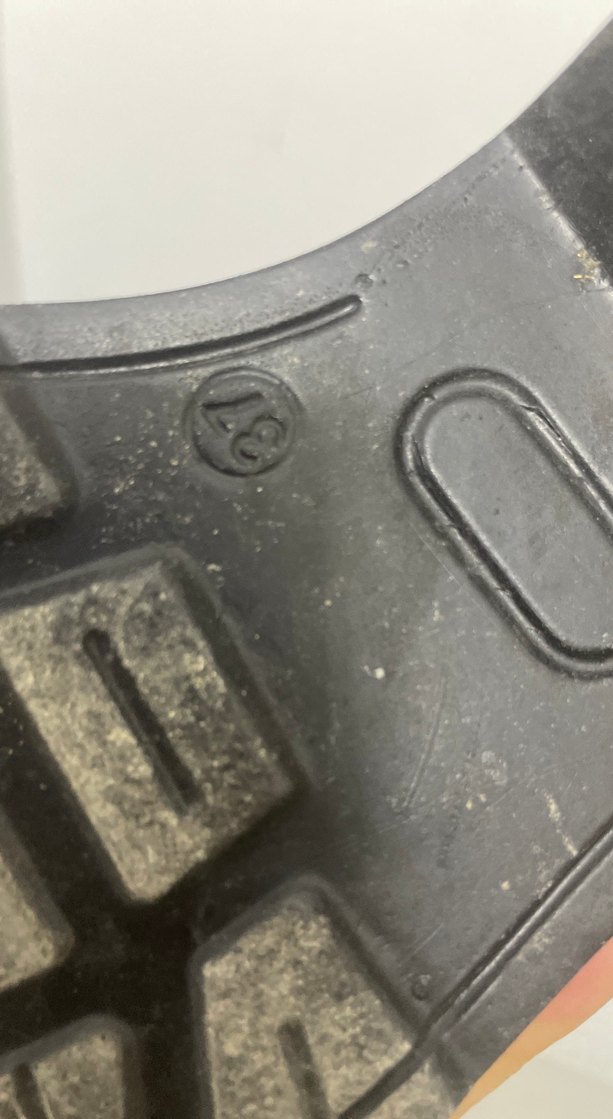 Kızlar İçin Siyah Tokalı Gotik Loafer Ayakkabı 1-2 kes giyildi - Görsel 3