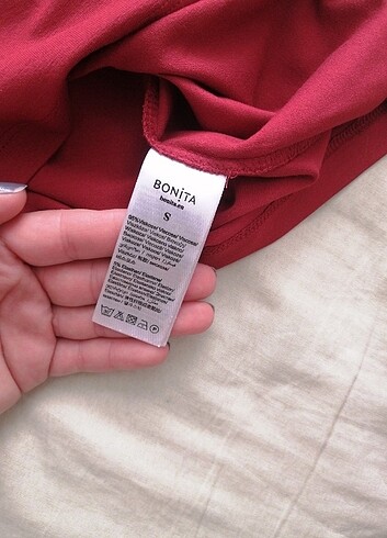 Mango Boncuk Detaylı Bluz