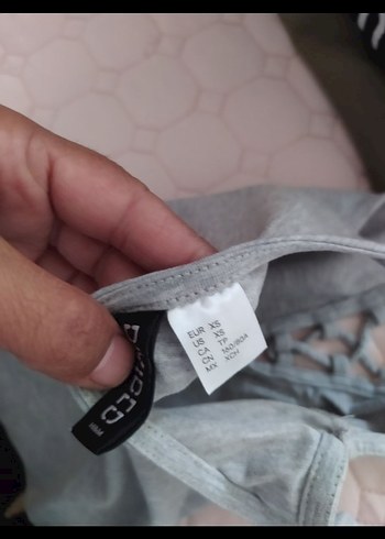 xs Beden Gri Strappy bluz
