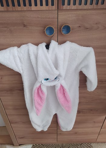 Kız Bebek Beyaz Pembe Peluş Kapüşonlu Tulumu - Görsel 4