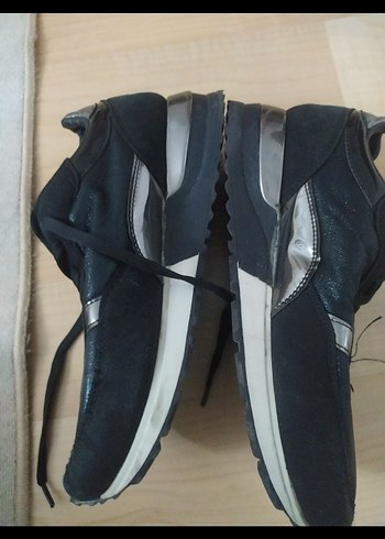 Diğer Siyah Bağcıklı Kadın Spor Ayakkabı