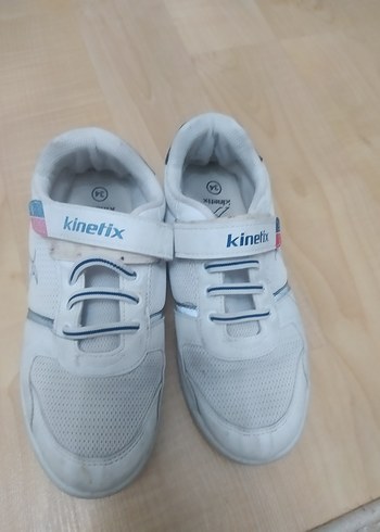 34 Beden Kinetix Beyaz Erkek Çocuk Spor Ayakkabı