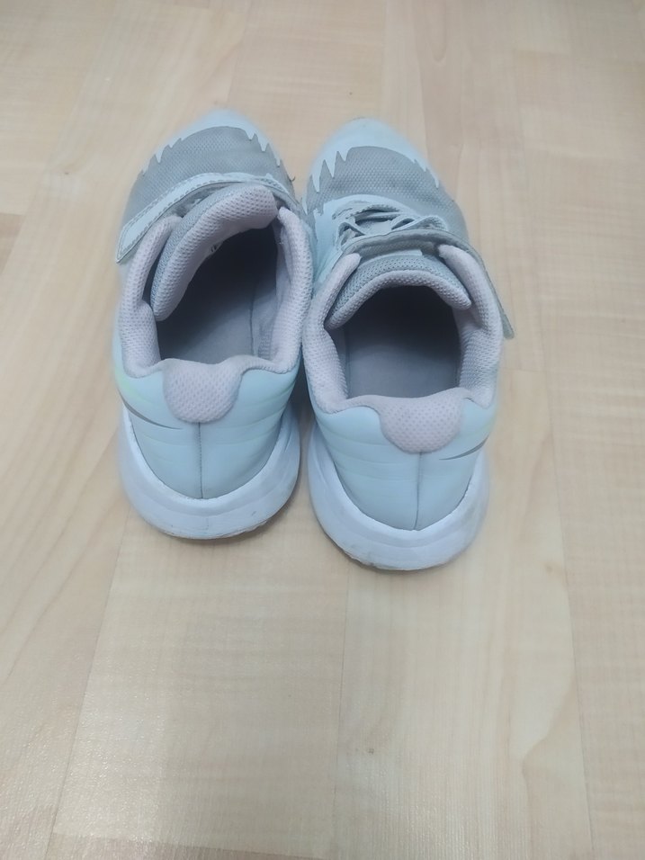 Nike unisex Çocuk Gri Beyaz Spor Ayakkabı - Görsel 3