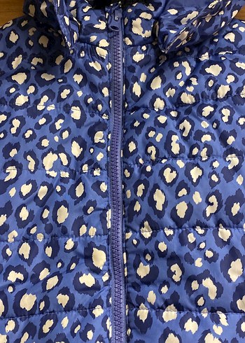 Kız Çocuk Mavi Kapüşonlu Desenli Yelek - Görsel 2