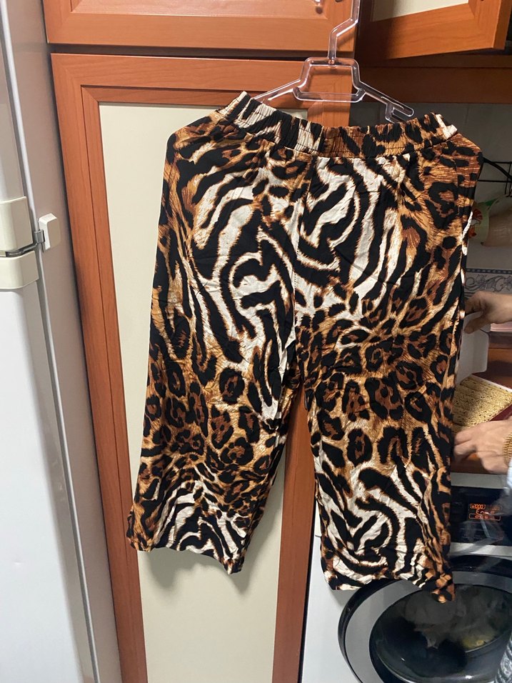 Kahverengi Zebra Desenli Mini Kadın Pantolon - Görsel 3