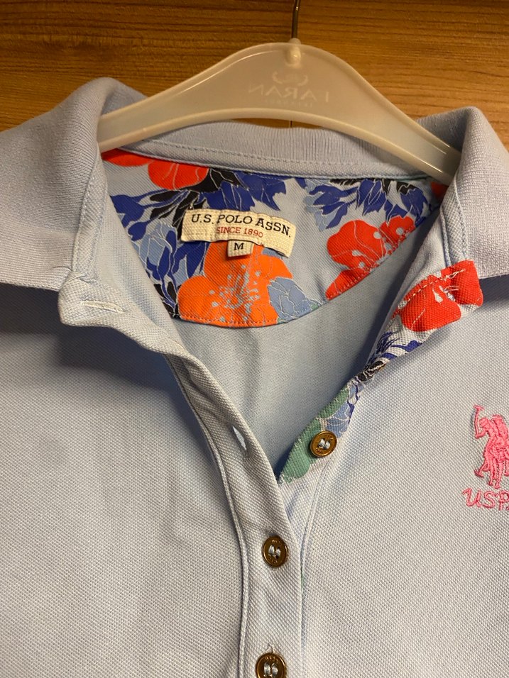 Düğmeli Polo Yaka Gri Kadın Tişört - Görsel 2