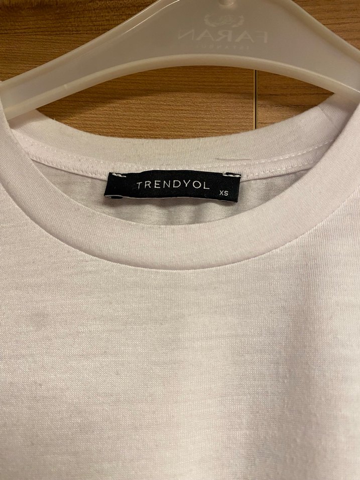 Beyaz Keten Kısa Kollu Salaş Tişört - Görsel 4