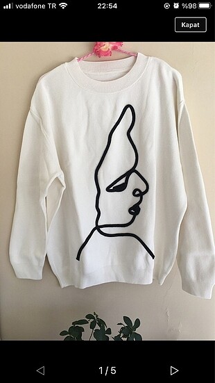 Beyaz sweatshirt