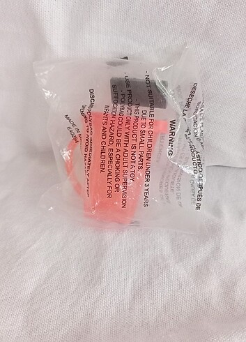 Tupperware magnet 