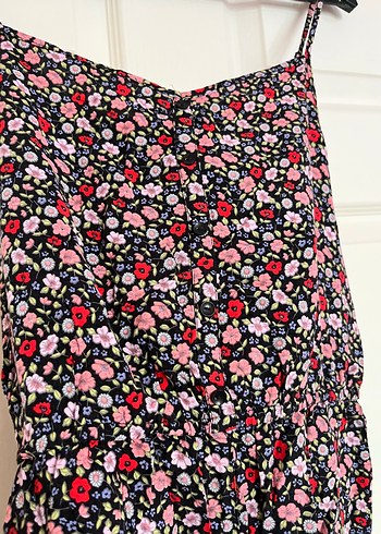 H&M marka çiçek desenli şort tulum - Görsel 3