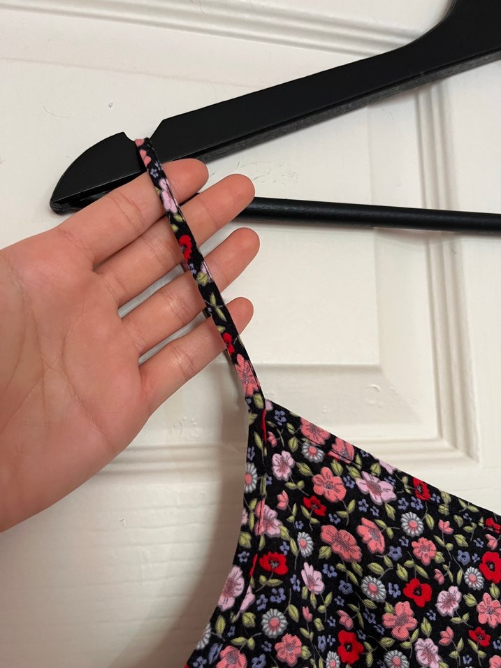 H&M marka çiçek desenli şort tulum - Görsel 5