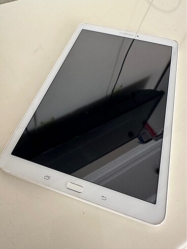 Samsung tablet SM-T560