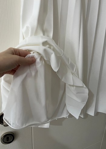 Beyaz Pileli Uzun Etek - Görsel 3