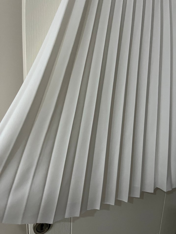 Beyaz Pileli Uzun Etek - Görsel 2