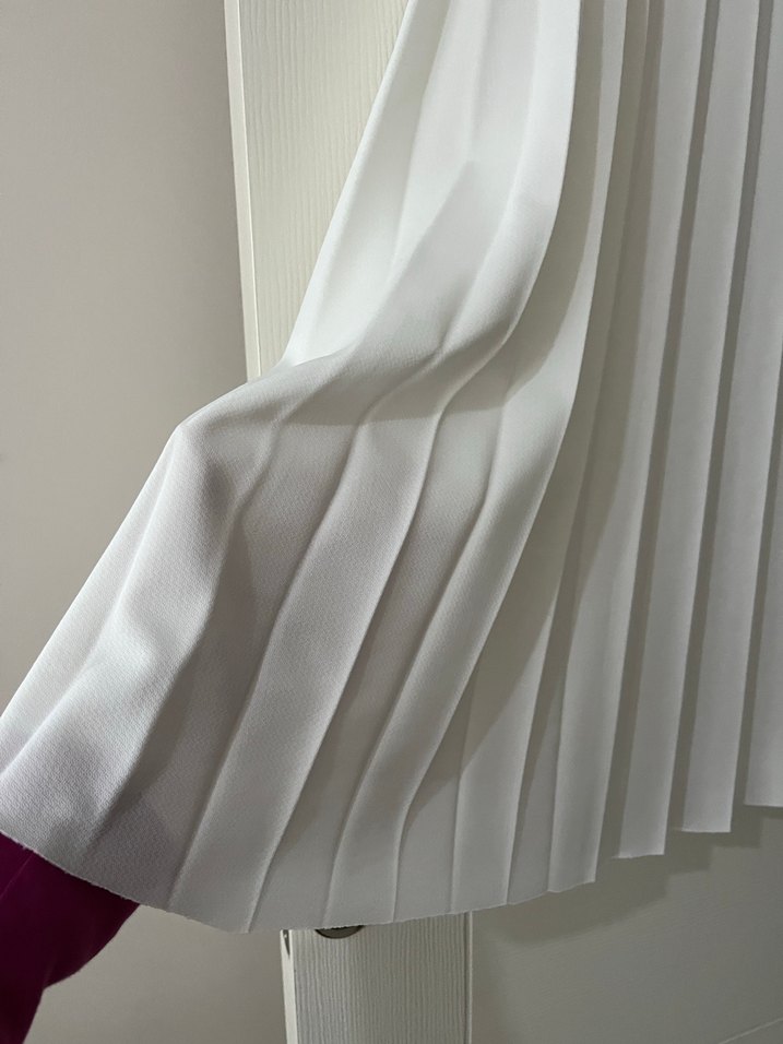 Beyaz Pileli Uzun Etek - Görsel 5