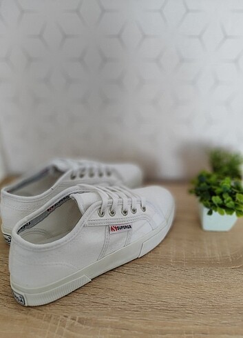 SUPERGA