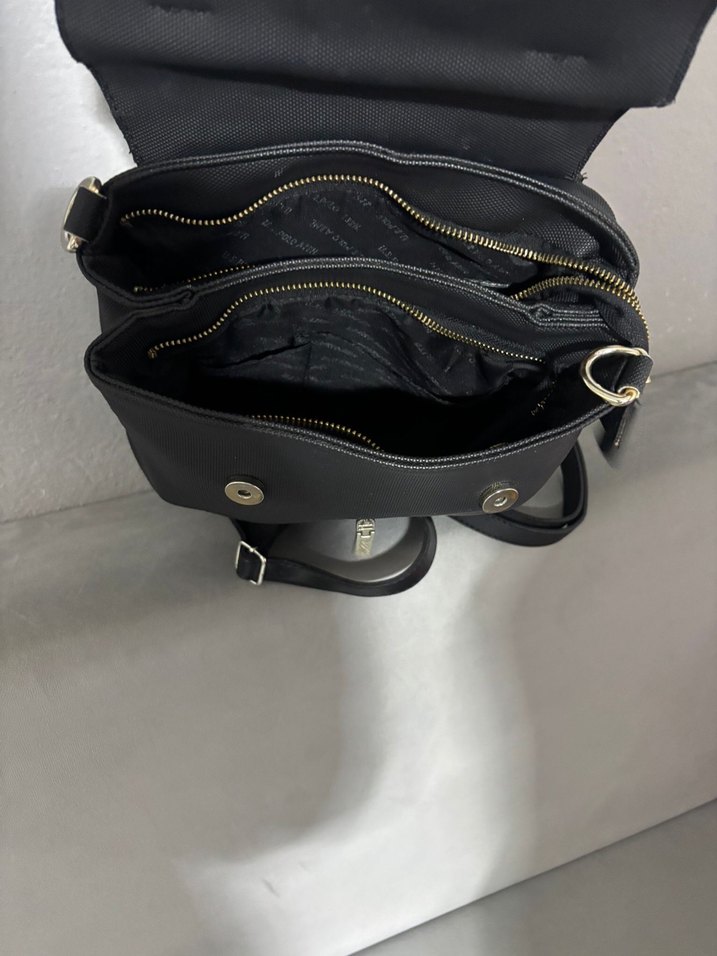 Siyah Deri Kadın Sırt Çantası - Görsel 3