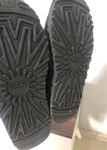 Siyah pullu ugg - Görsel 7