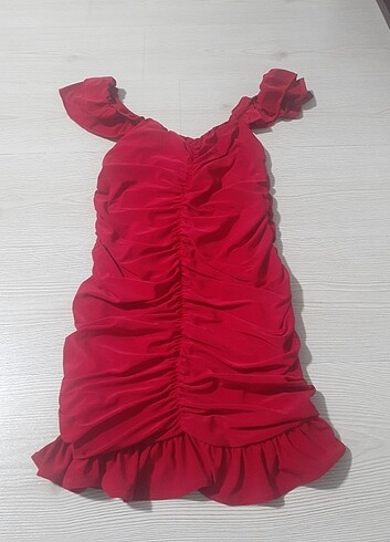 Kırmızı abiye  - Görsel 2