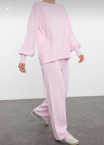 Trendyol & Milla Pudra oversize kalıp basic triko alt-üst takım