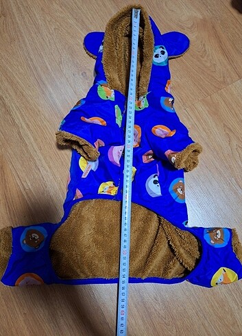 Beden Renk 1-2 defa kullanıldı. XL Beden yağmurluk. PAWSTAR MARKA