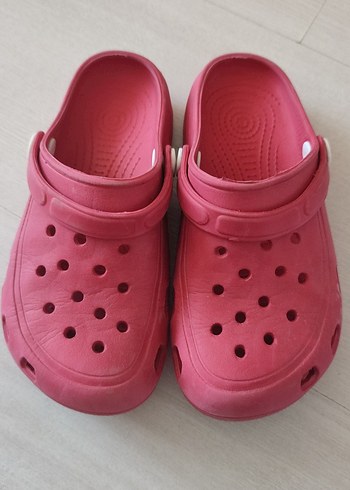 Pembe Tokalı Kız Terliği