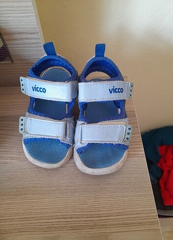 23 Beden Vicco orjinal sandalet