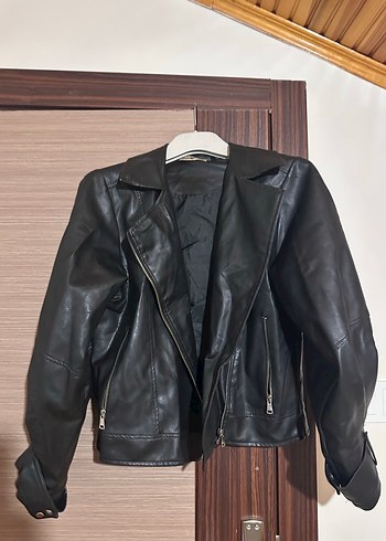 Siyah Kadın Deri Biker Ceket