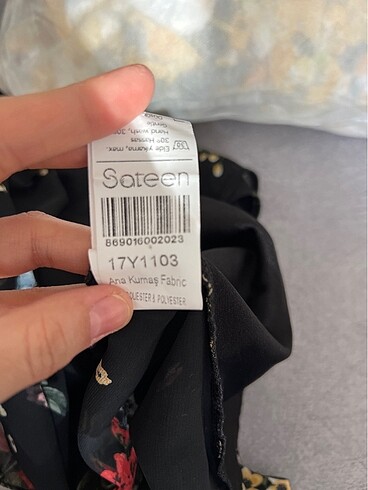 s Beden Şık bir bluz