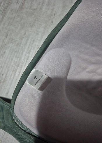 Yeşil Strappy Bikini Üstü - Görsel 3