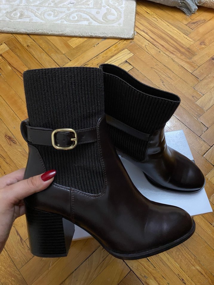 Deri Topuklu Bilekli Bot - Görsel 2