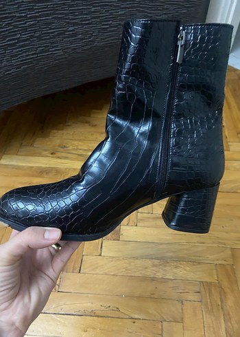 Kadın Bot yenidir - Görsel 3