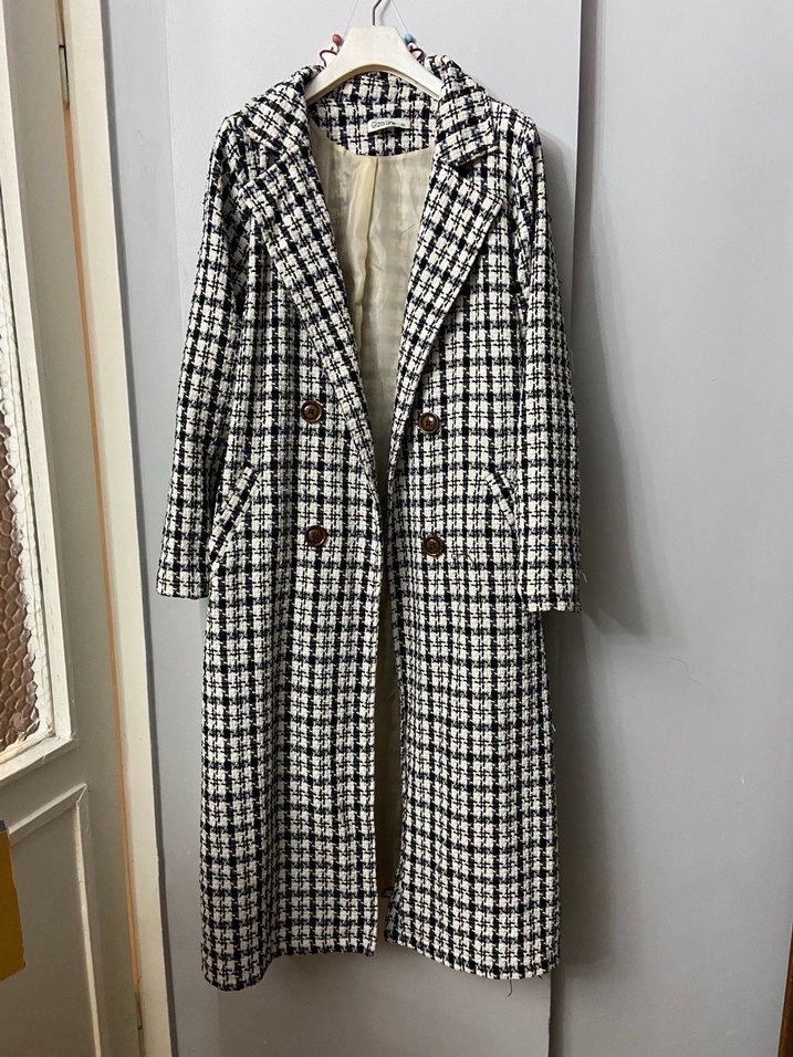 Düğmeli Ekose Desenli Uzun Kadın Kaban - Görsel 5